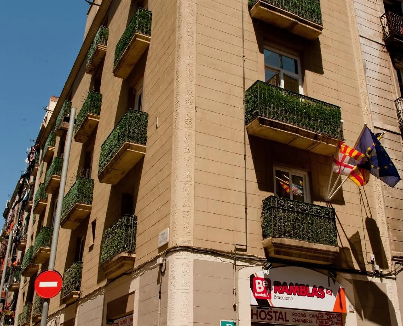 بيت الضيافة بي رامبلاس برشلونة بيت ضيافة